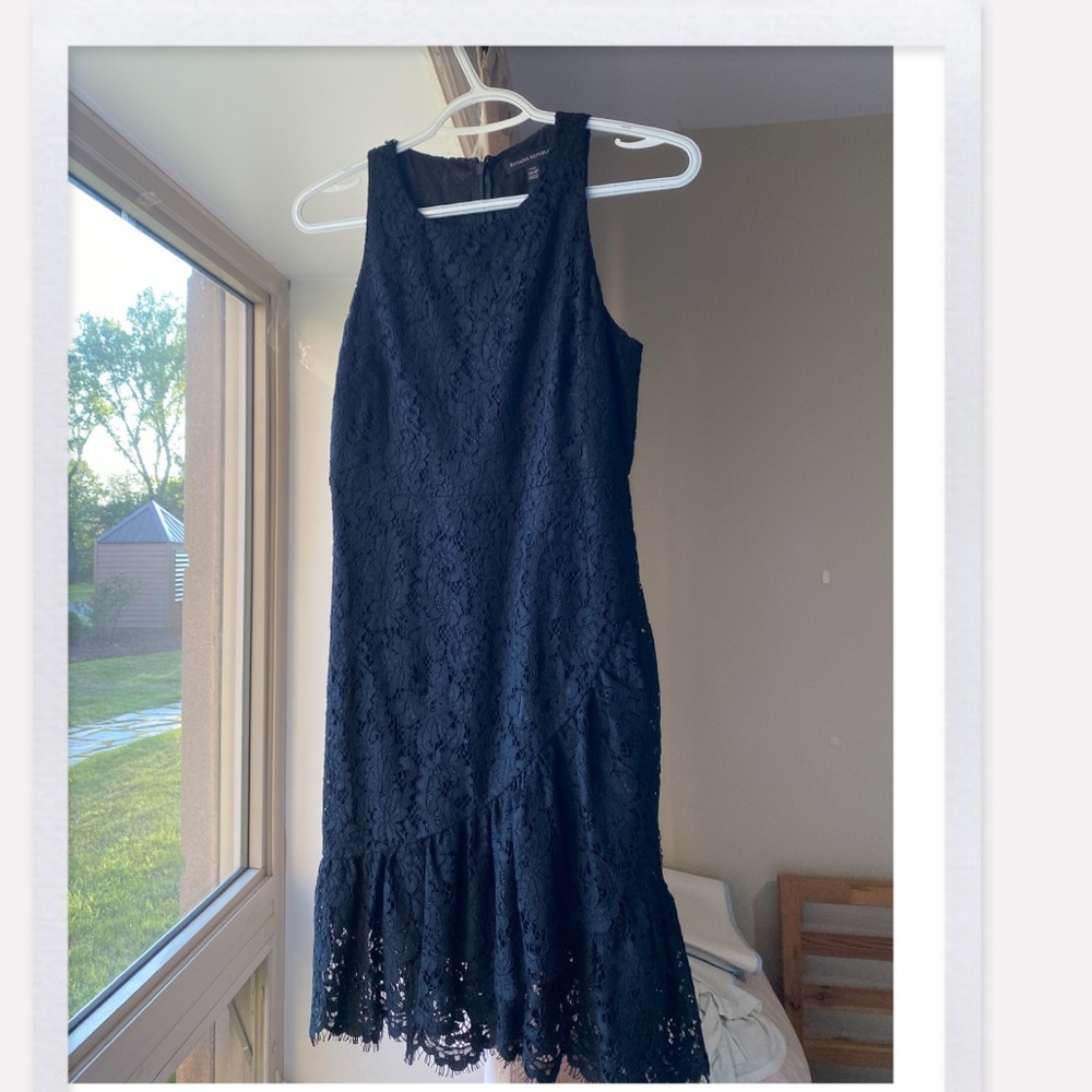 Banana Republic Lace dress